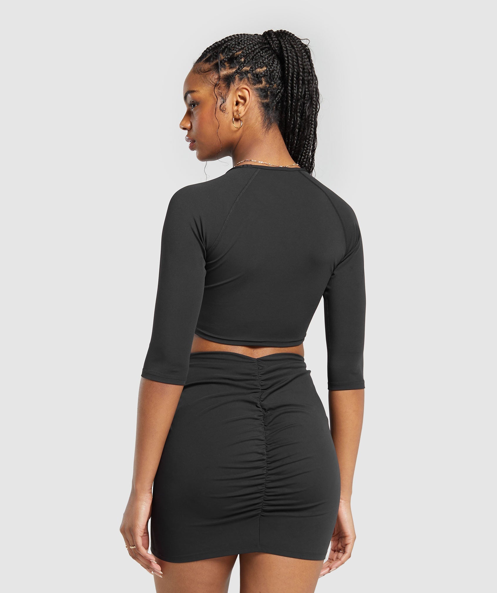 gymshark-ruche-3-4-sleeve-crop-top-black-ss24
