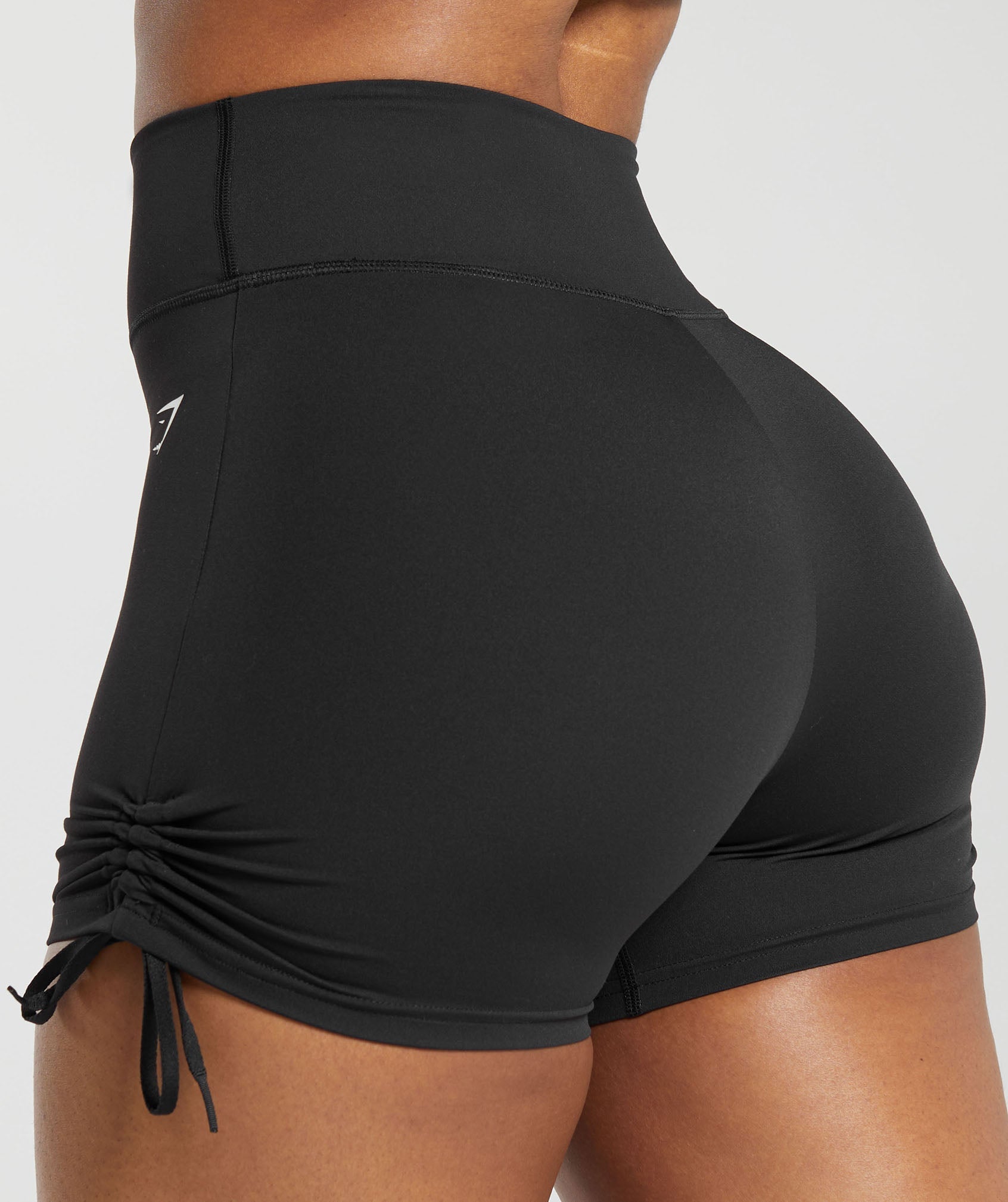 gymshark-ruche-shorts-black-ss24