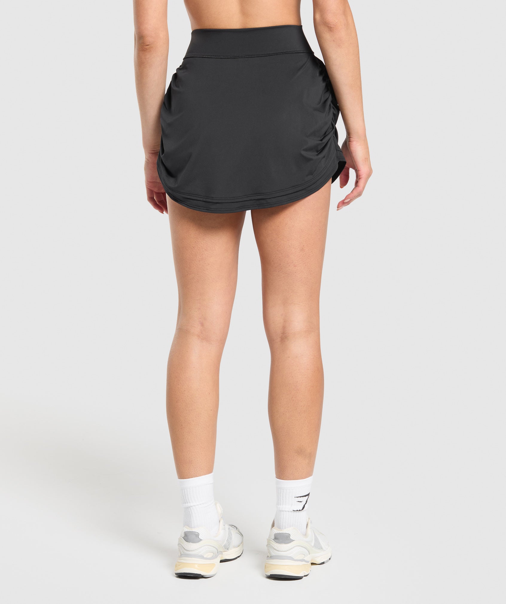 gymshark-ruched-skort-black-ss25