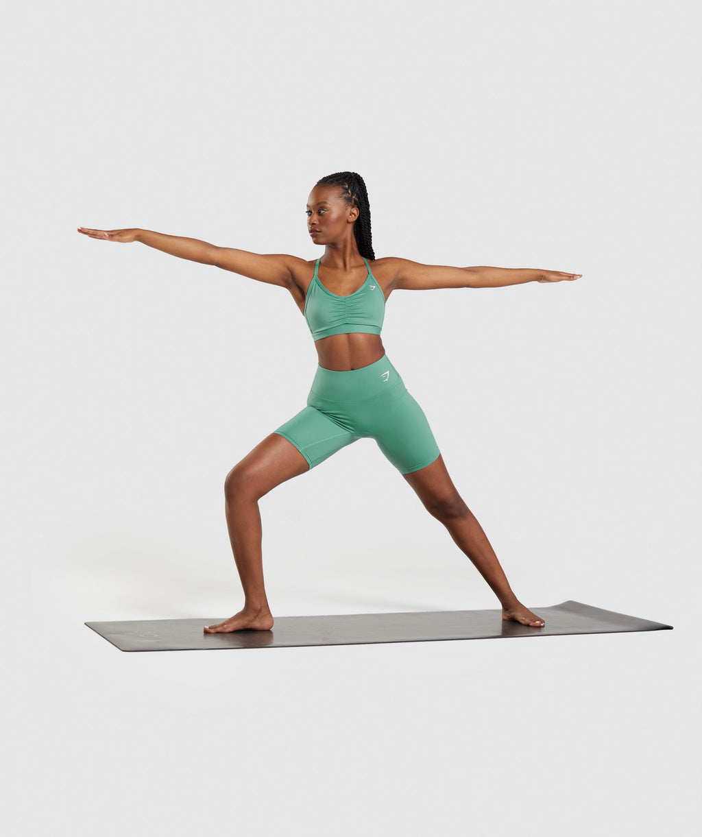gymshark-ruched-sports-bra-alpine-green-ss22