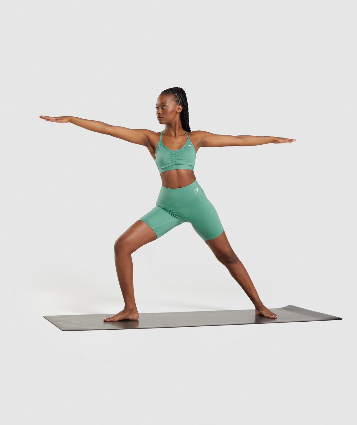 gymshark-ruched-sports-bra-alpine-green-ss22