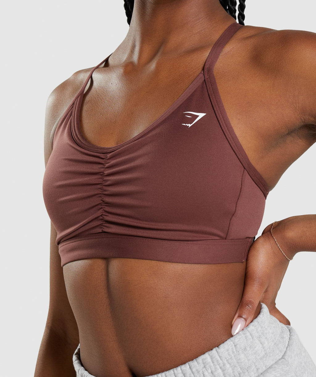 gymshark-ruched-sports-bra-cherry-brown-ss22
