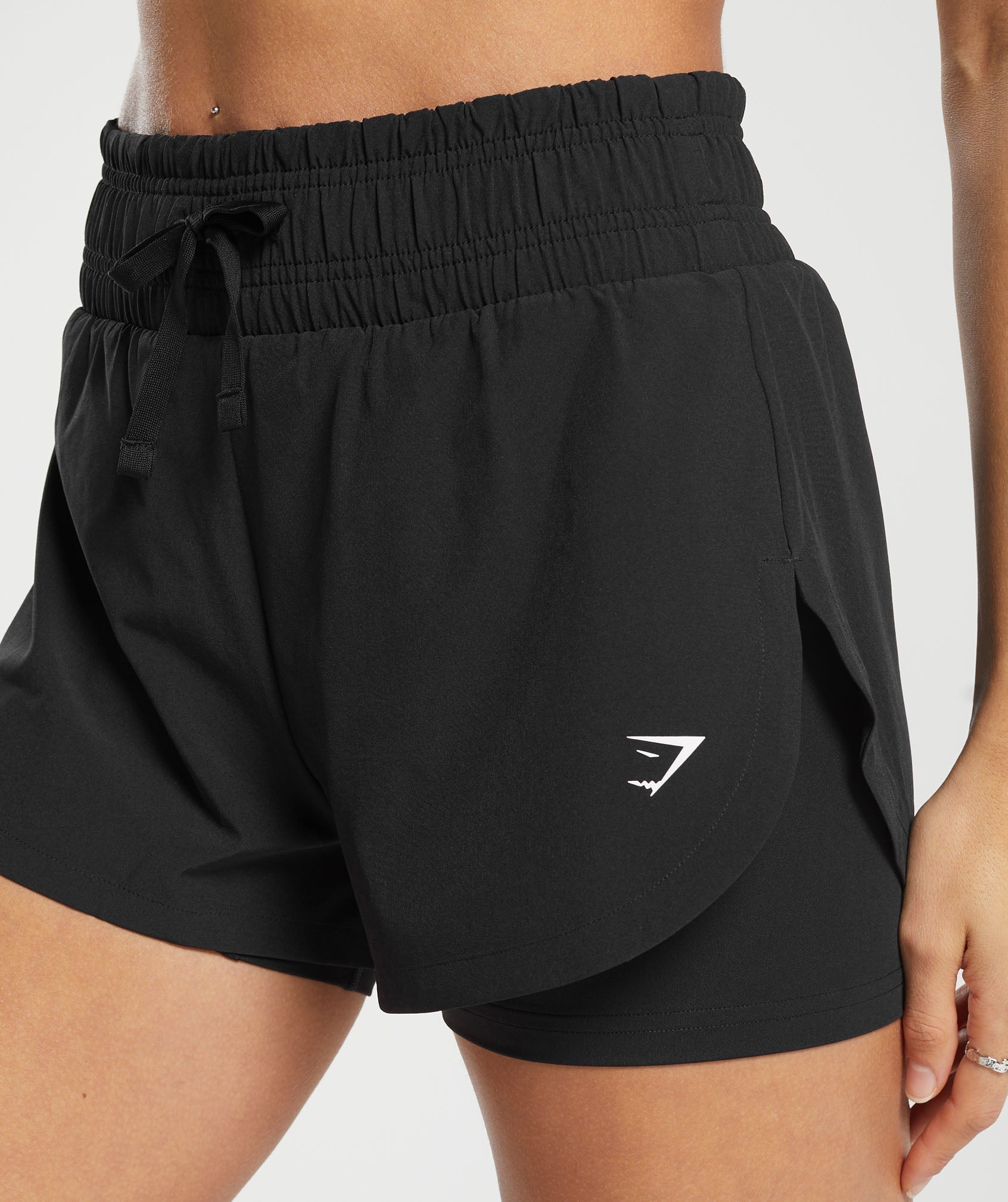 gymshark-running-2-in-1-shorts-black-ss24