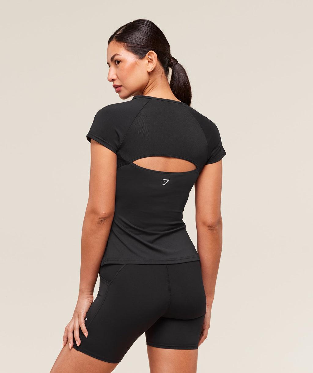 gymshark-running-back-vent-t-shirt-black-ss25