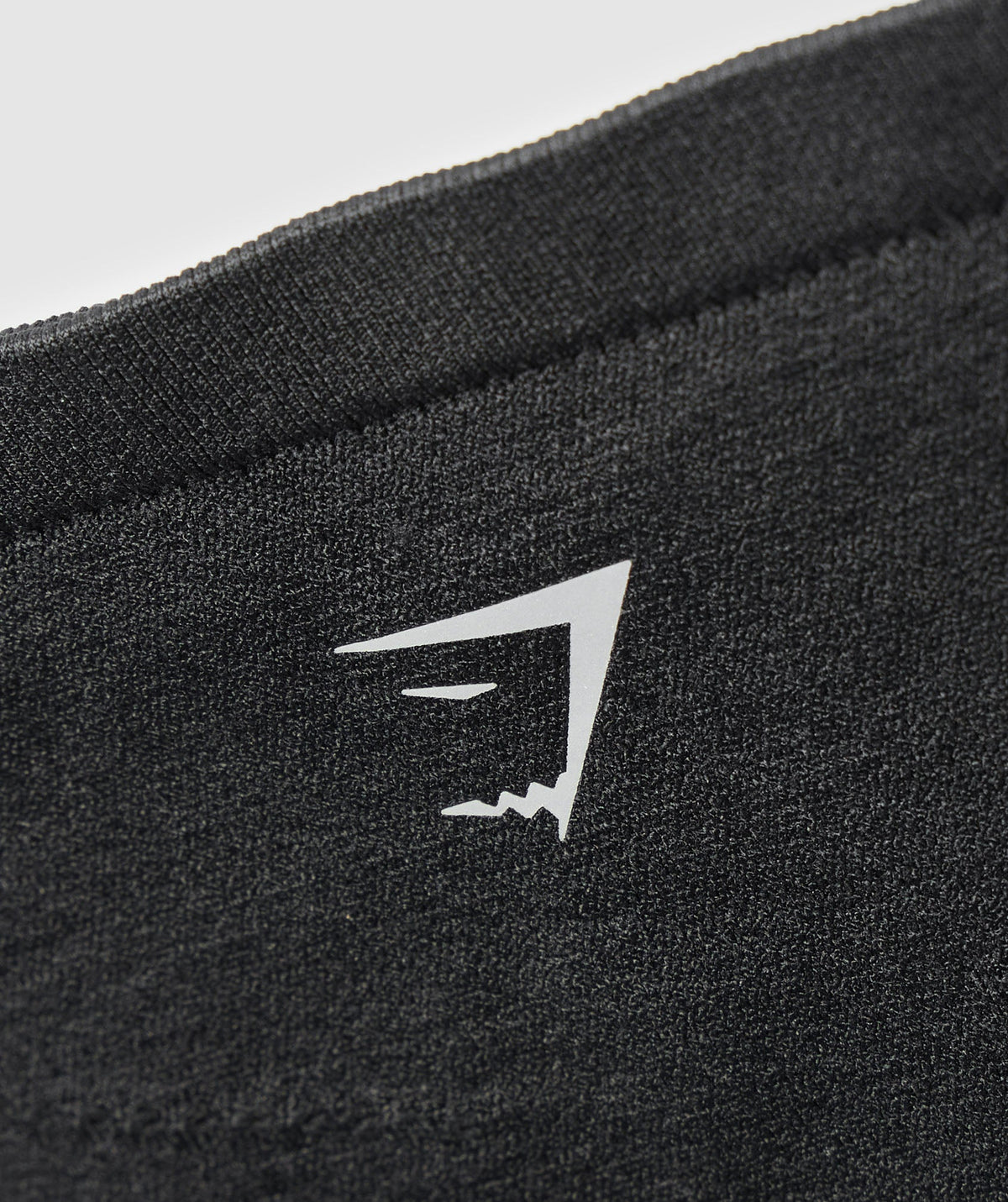 gymshark-running-snood-black-aw24