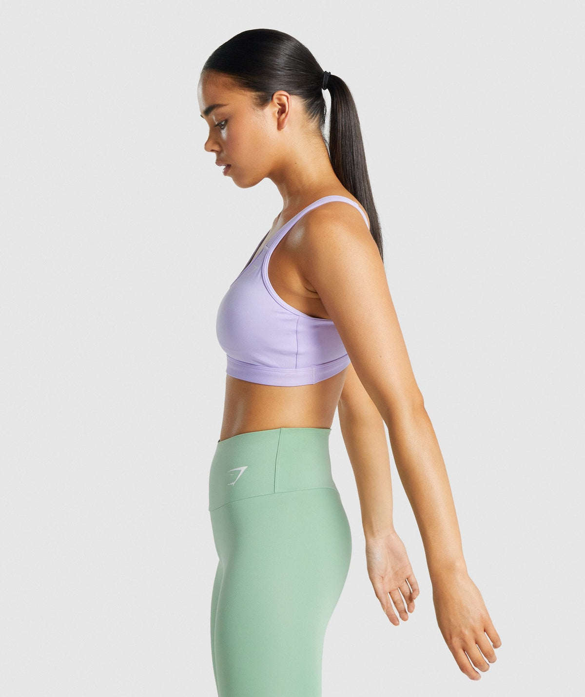 gymshark-scoop-neck-sports-bra-light-purple