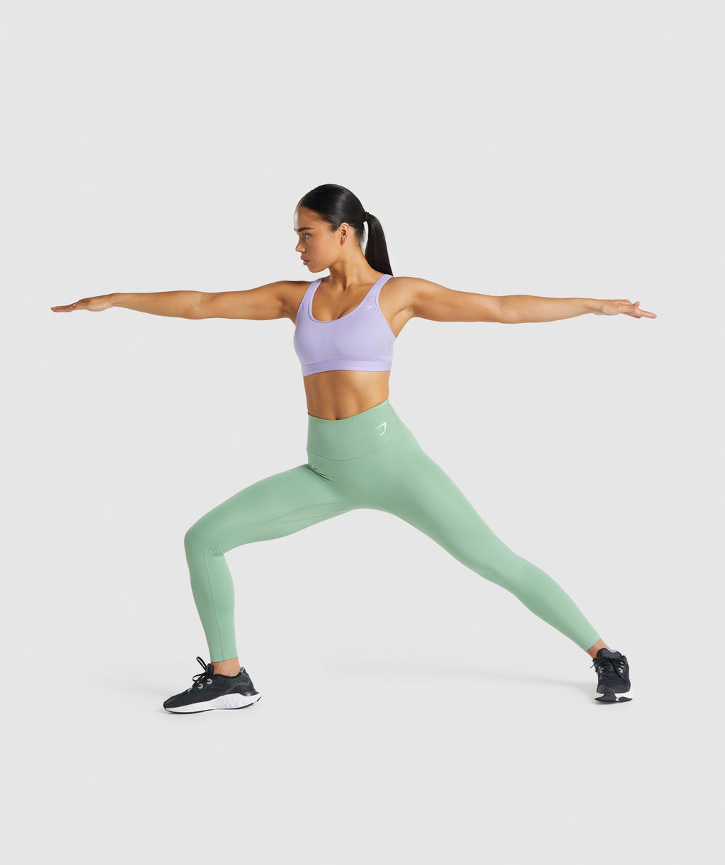 gymshark-scoop-neck-sports-bra-light-purple