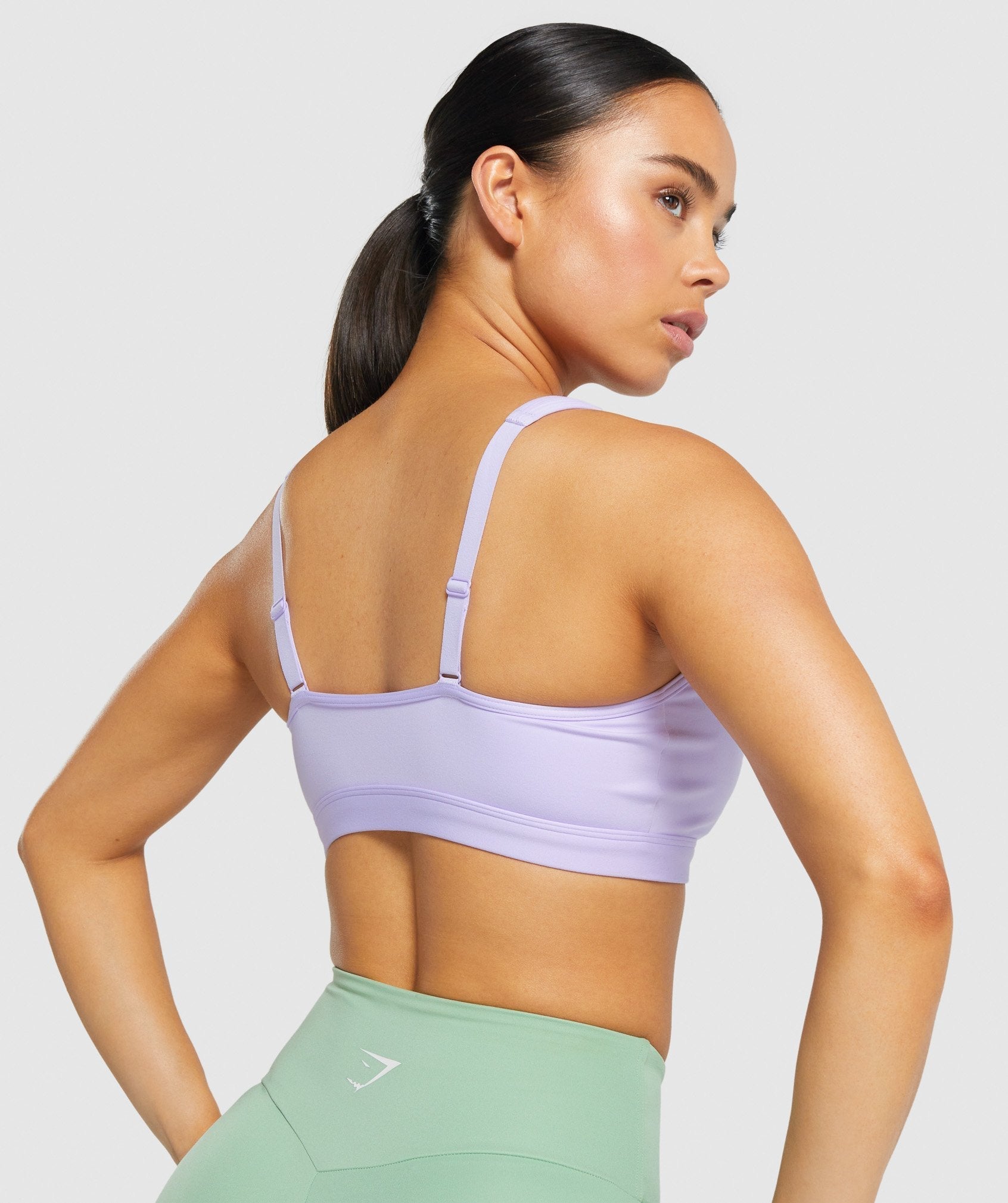 gymshark-scoop-neck-sports-bra-light-purple