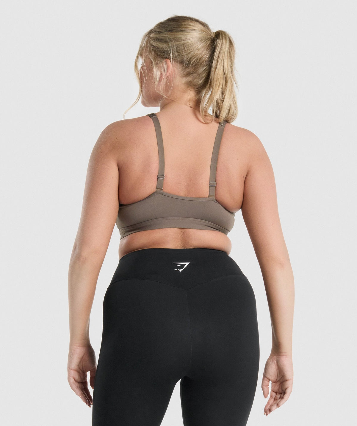 gymshark-scoop-neck-training-sports-bra-brown