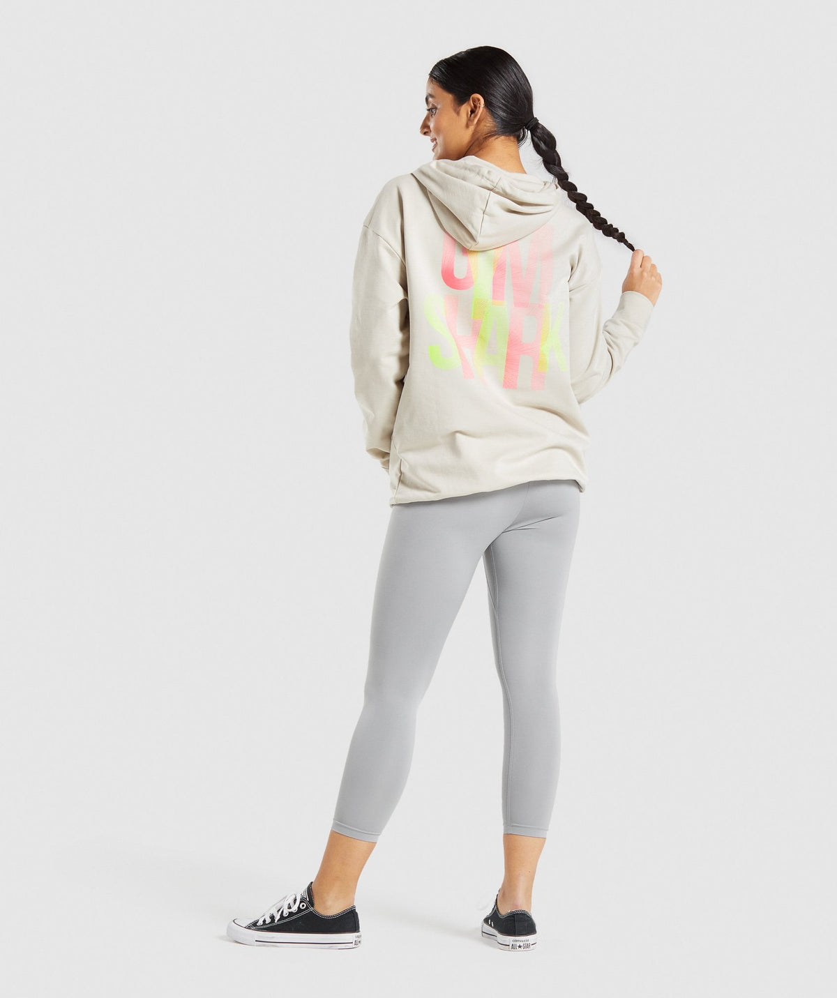 gymshark-strobe-graphic-hoodie-grey