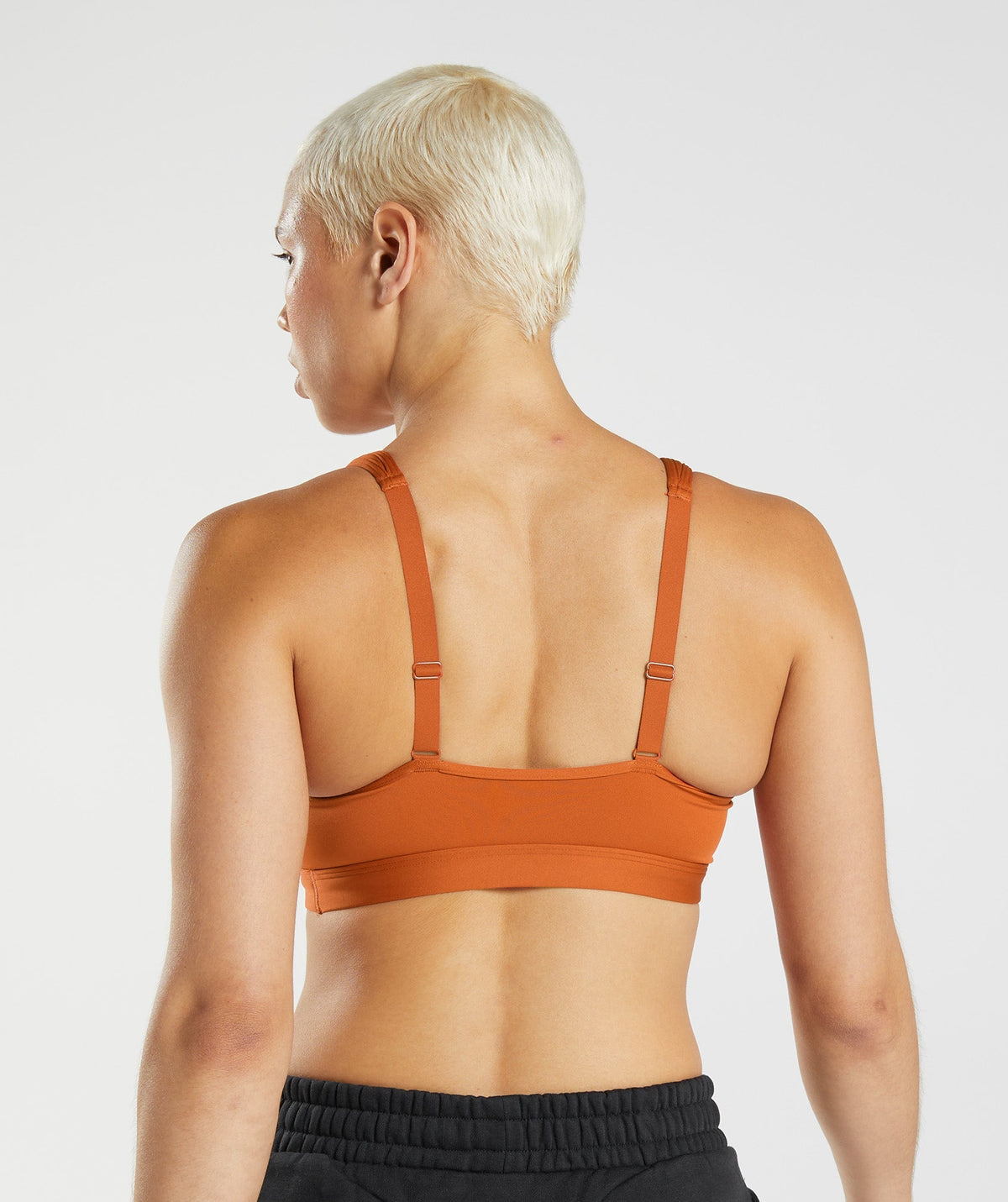 gymshark-scoop-neck-sports-bra-cayenne-red-aw22