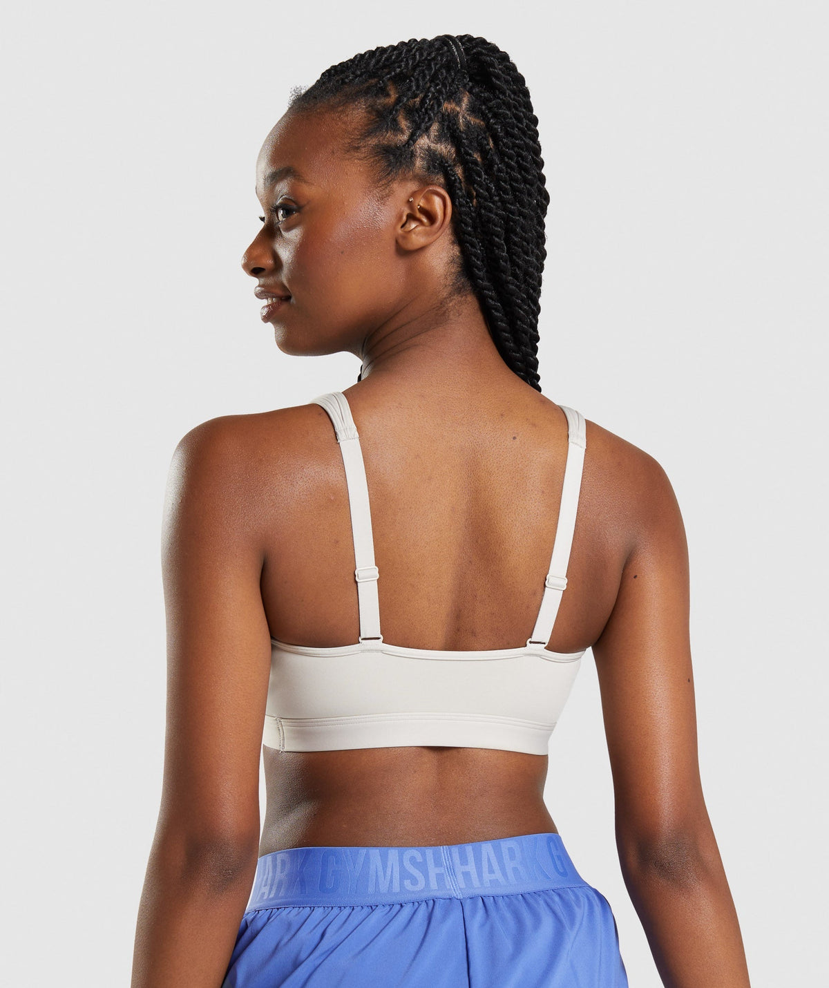 gymshark-scoop-neck-sports-bra-pebble-grey-ss22