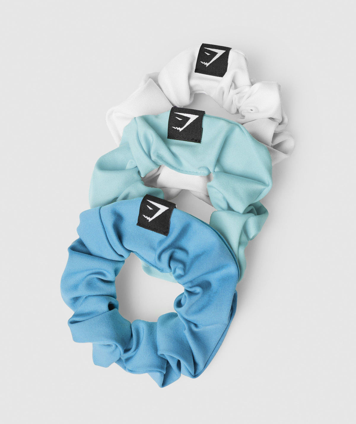 gymshark-scrunchies-3pk-pearl-blue-coastal-blue-white