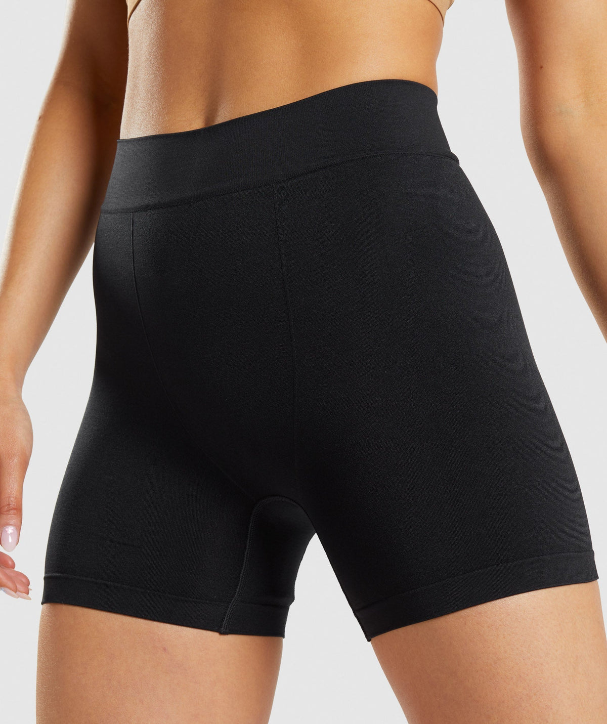 gymshark-seamless-boxers-black-ss22