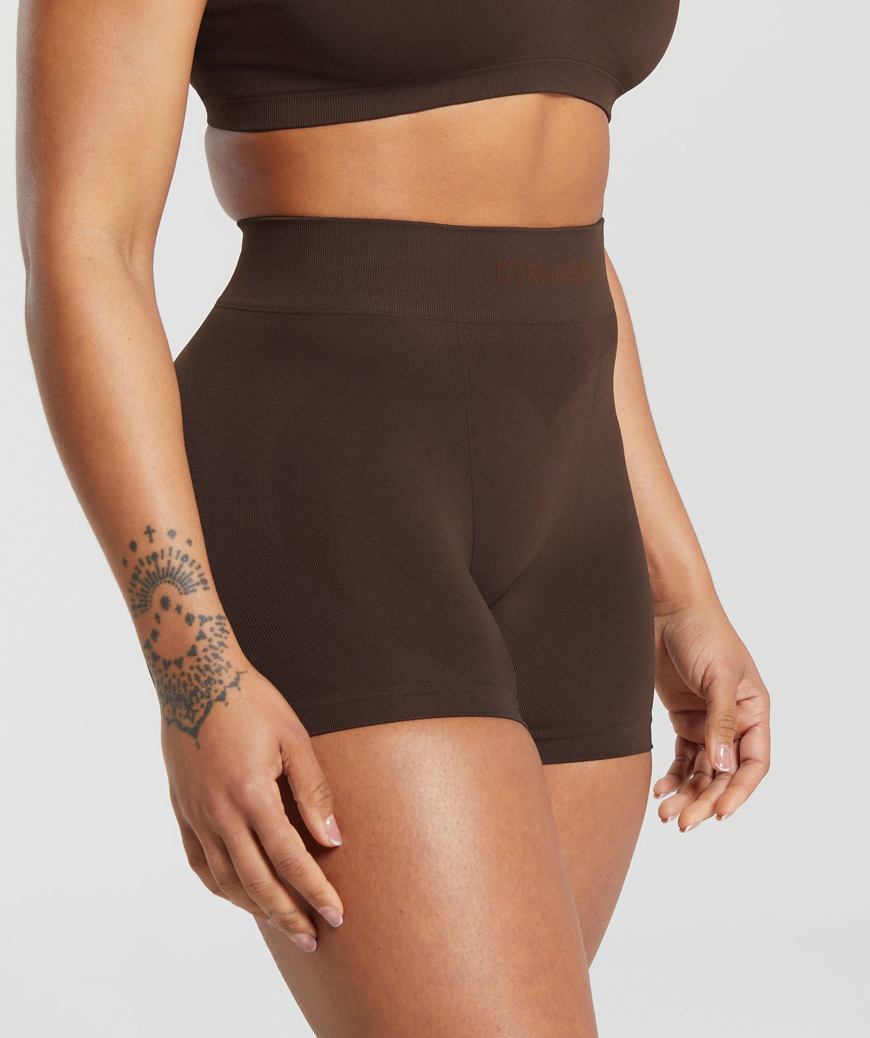 gymshark-seamless-boxers-archive-brown-ss24