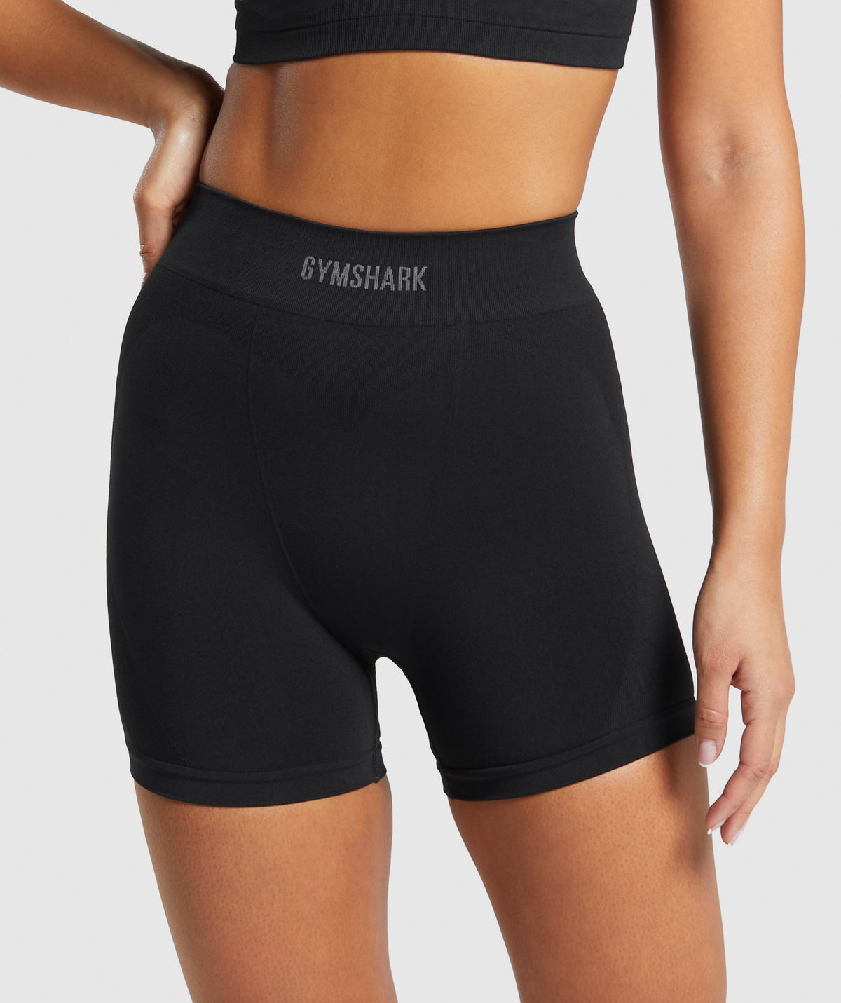 gymshark-seamless-boxers-black-ss24