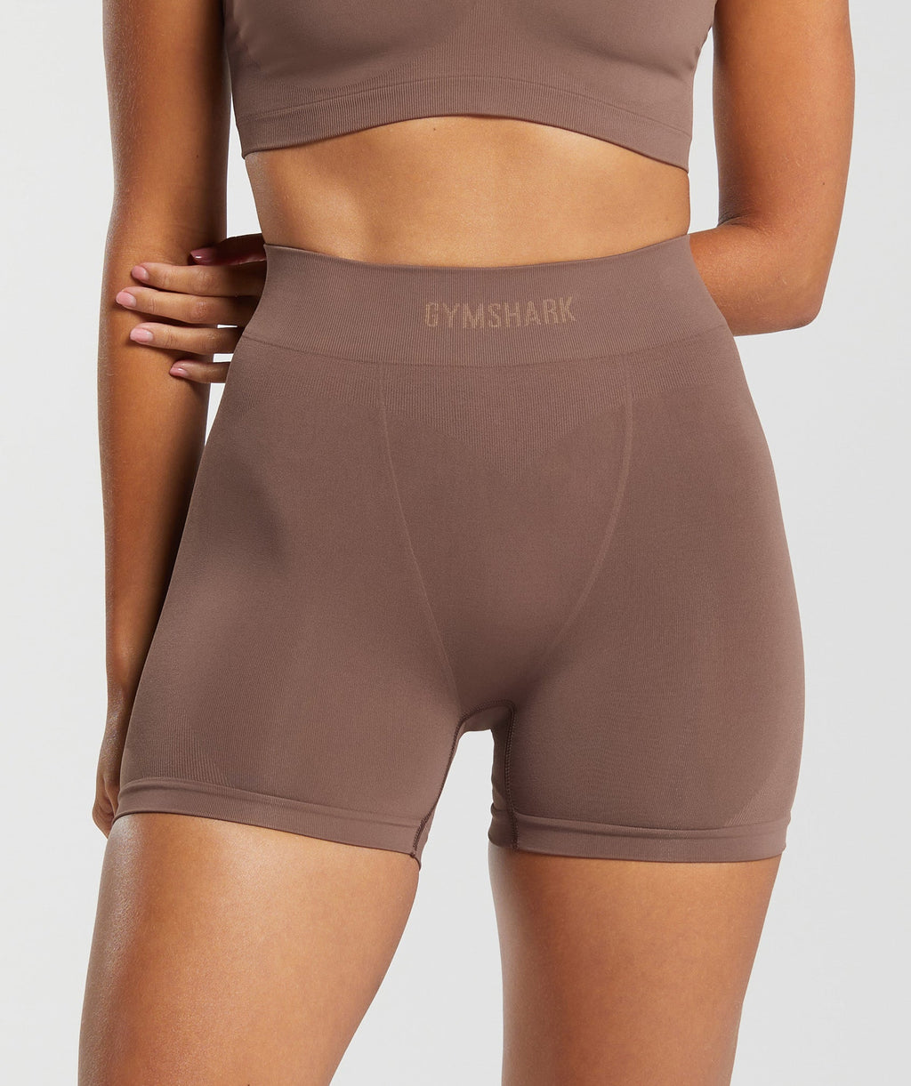 gymshark-seamless-boxers-soft-brown-ss24