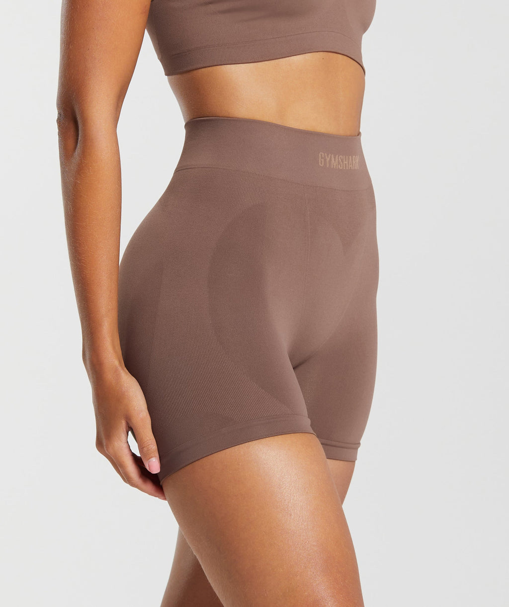 gymshark-seamless-boxers-soft-brown-ss24