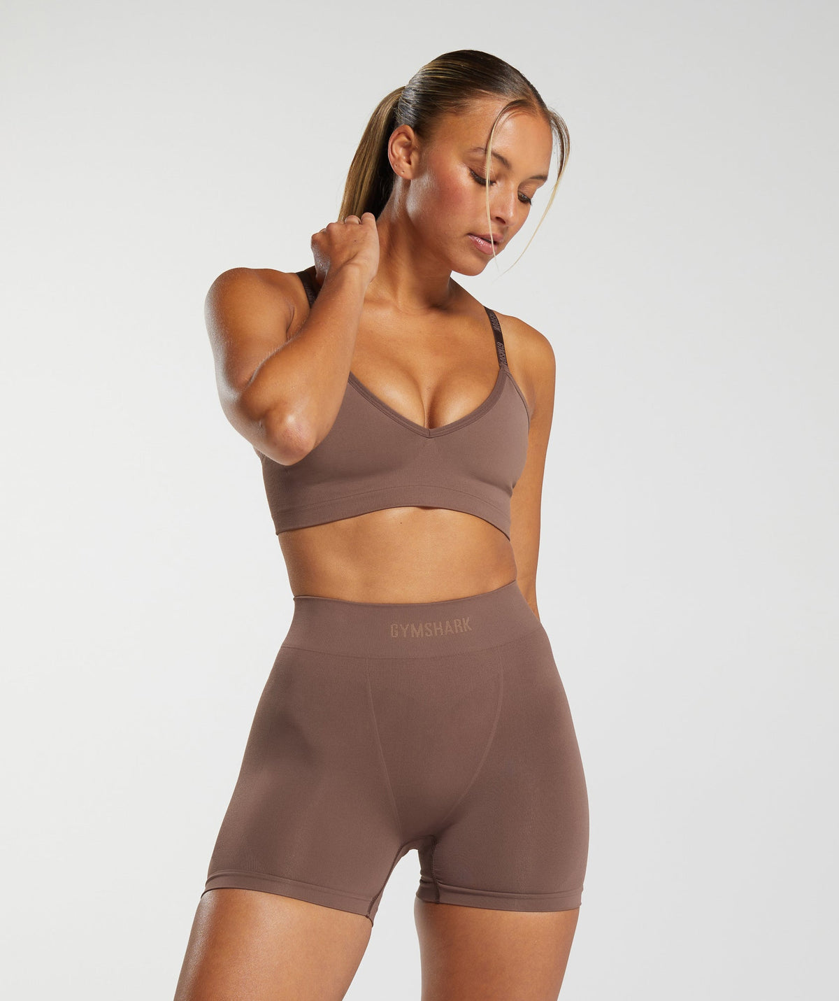 gymshark-seamless-boxers-soft-brown-ss24