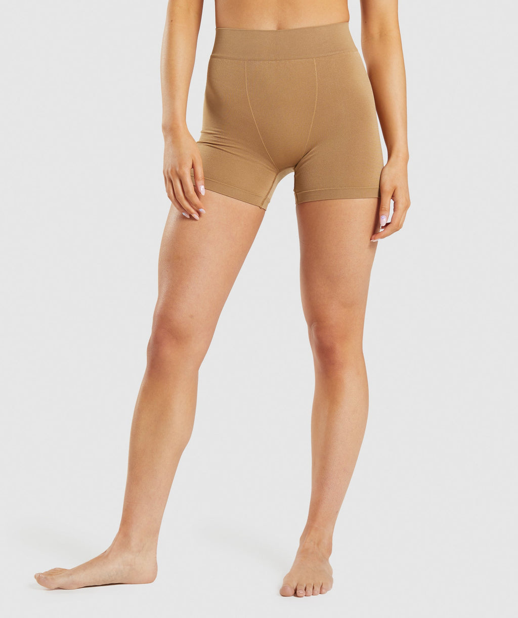 gymshark-seamless-boxers-golden-light-brown-ss22