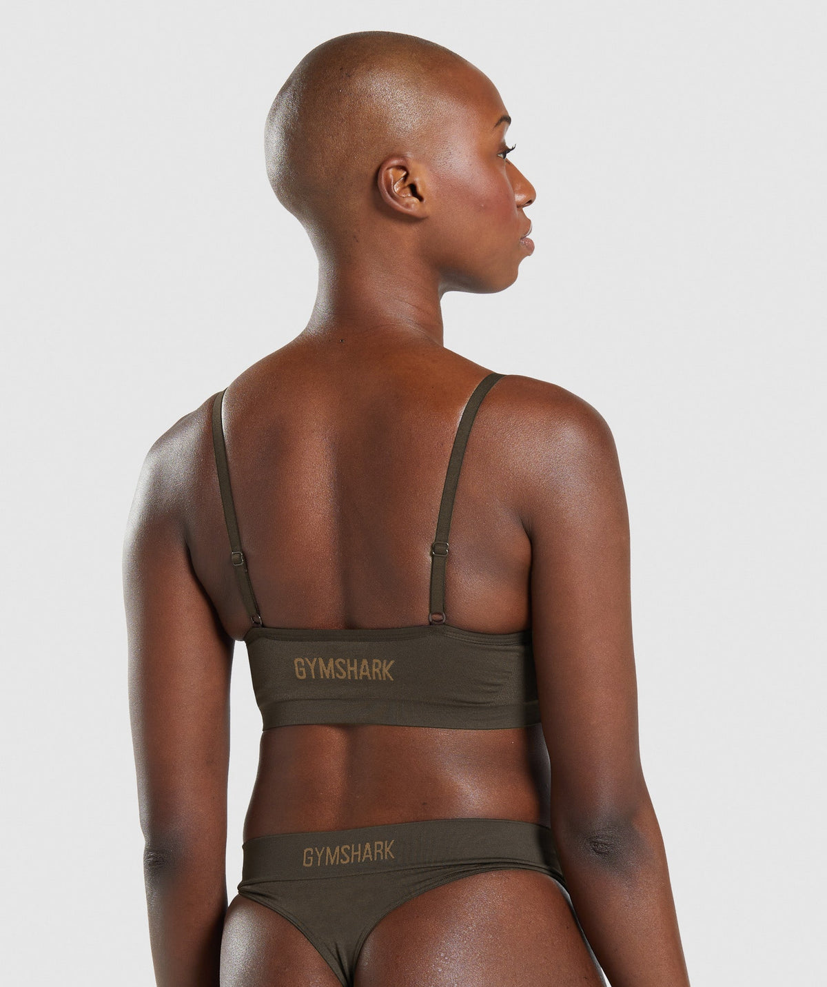 gymshark-seamless-high-neck-bralette-espresso-brown-ss22