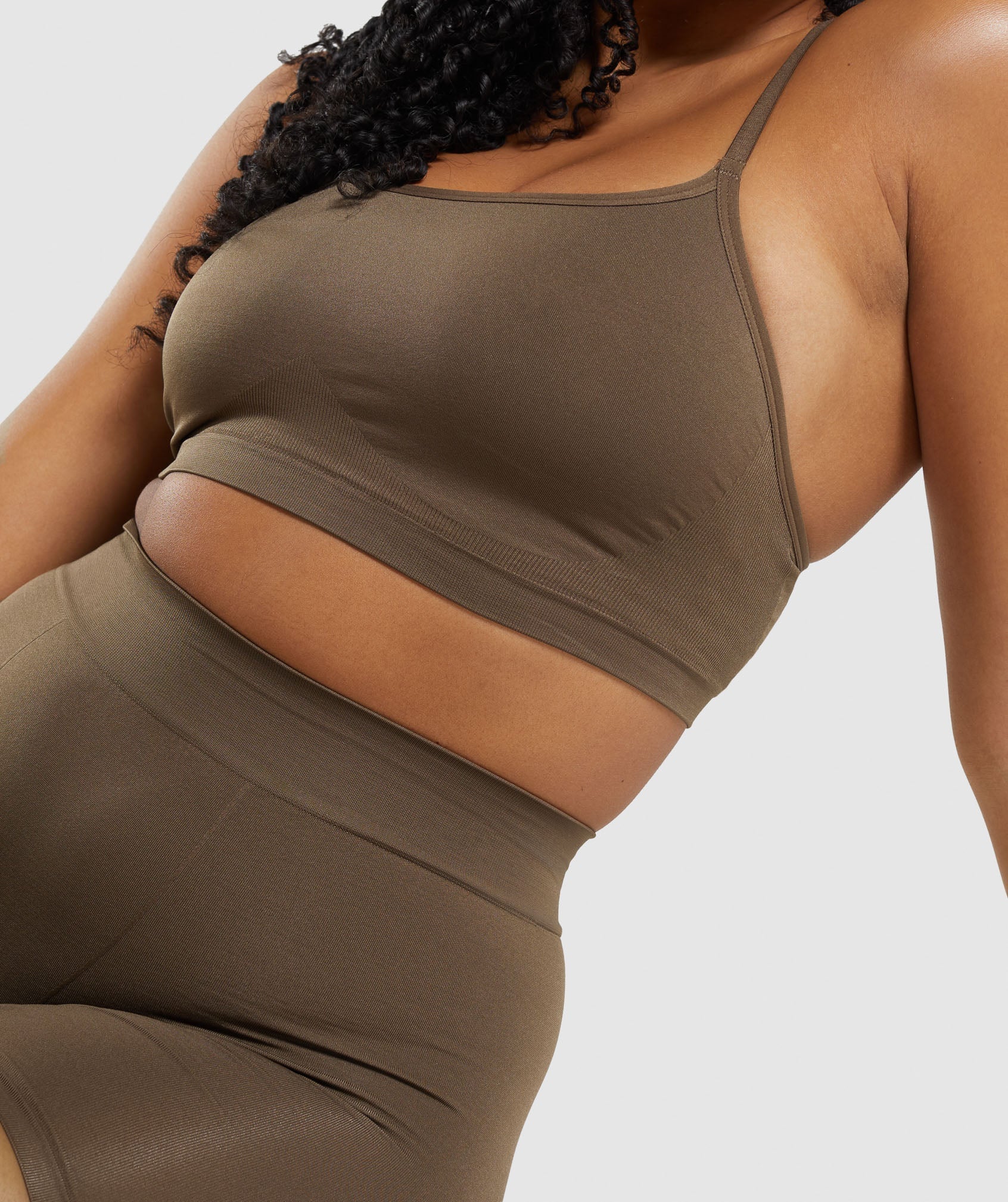 gymshark-seamless-high-neck-bralette-walnut-brown-ss22