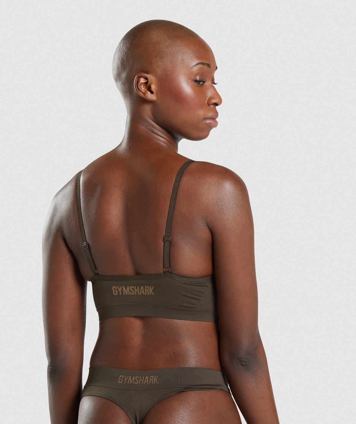 gymshark-seamless-low-neck-bralette-espresso-brown-ss22