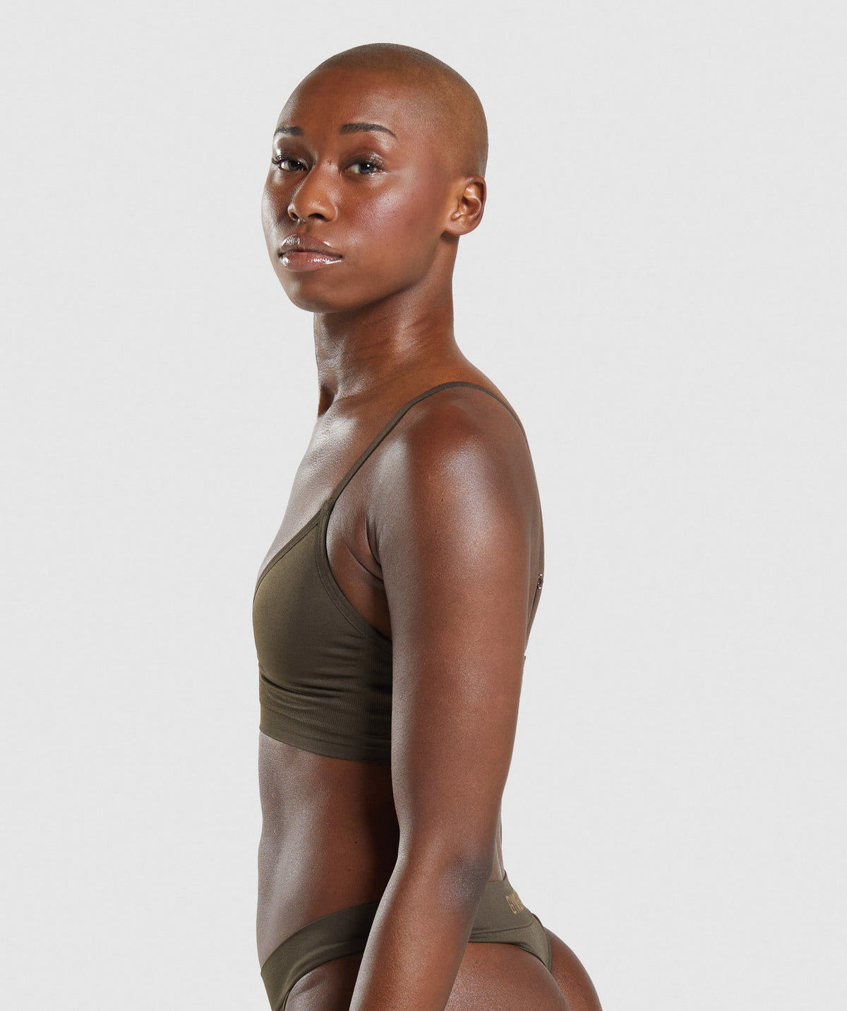 gymshark-seamless-low-neck-bralette-espresso-brown-ss22