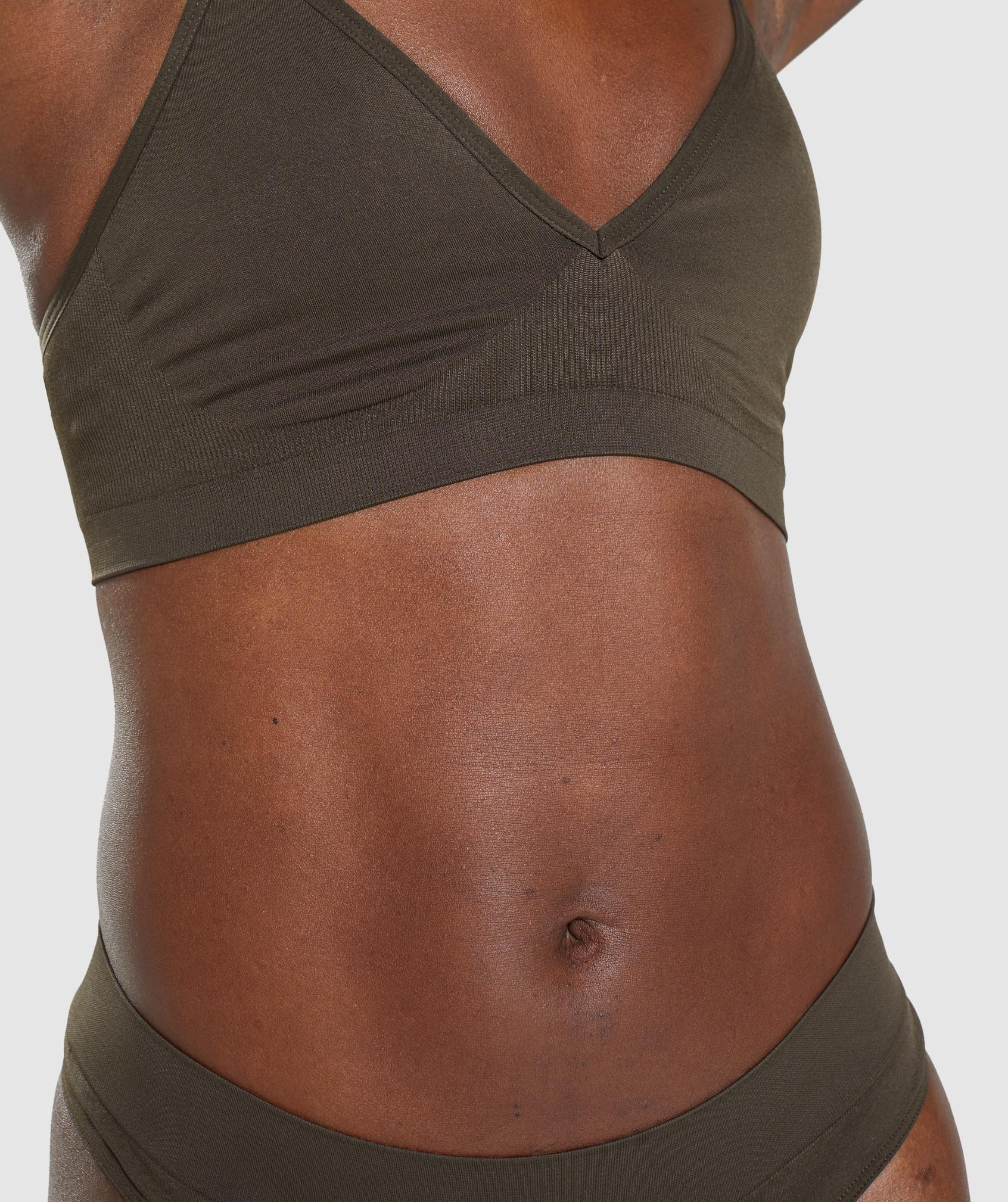 gymshark-seamless-low-neck-bralette-espresso-brown-ss22
