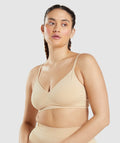 gymshark-seamless-low-neck-bralette-fawn-light-brown-ss2