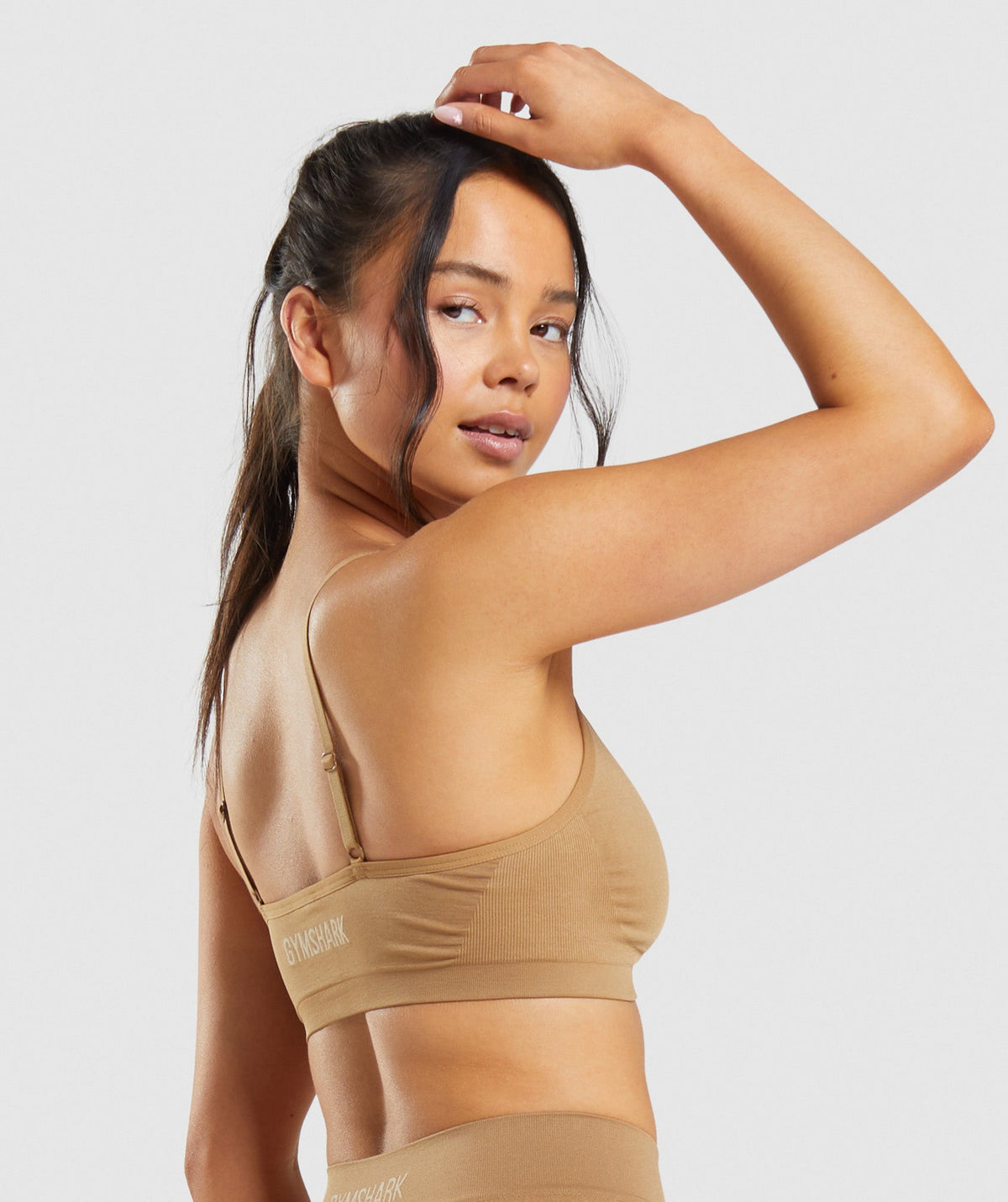 gymshark-seamless-low-neck-bralette-golden-light-brown-ss22