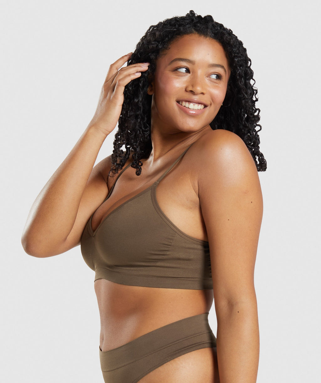 gymshark-seamless-low-neck-bralette-walnut-brown-ss22