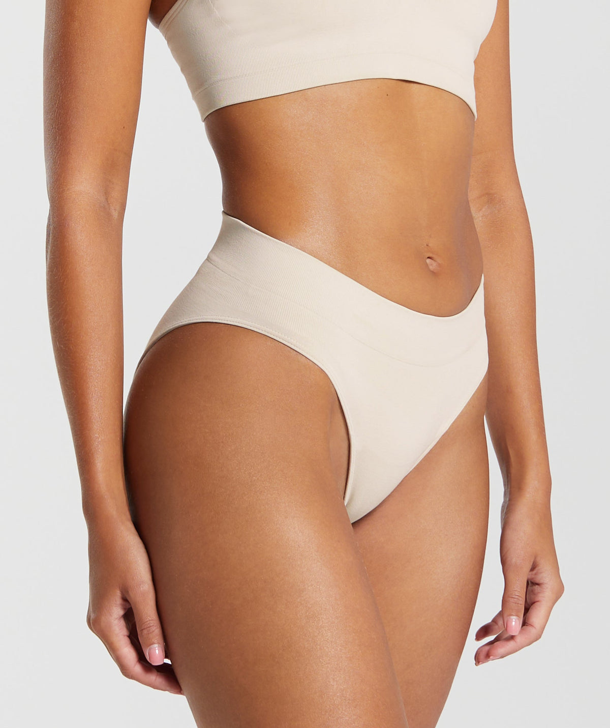 gymshark-seamless-brief-pebble-grey-ss24