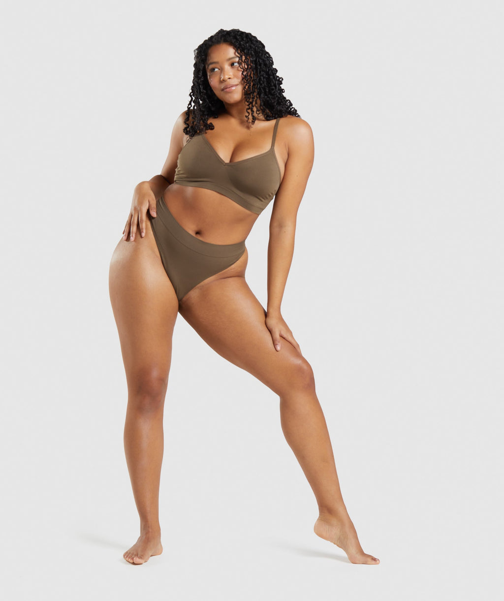 gymshark-seamless-high-rise-thong-walnut-brown-ss22