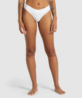 gymshark-seamless-low-rise-thong-white-aw21