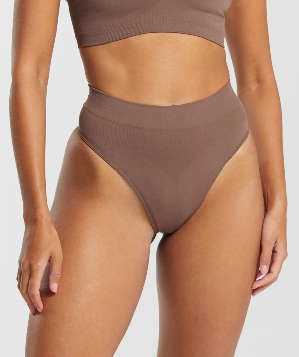 gymshark-seamless-high-waisted-thong-soft-brown-ss24