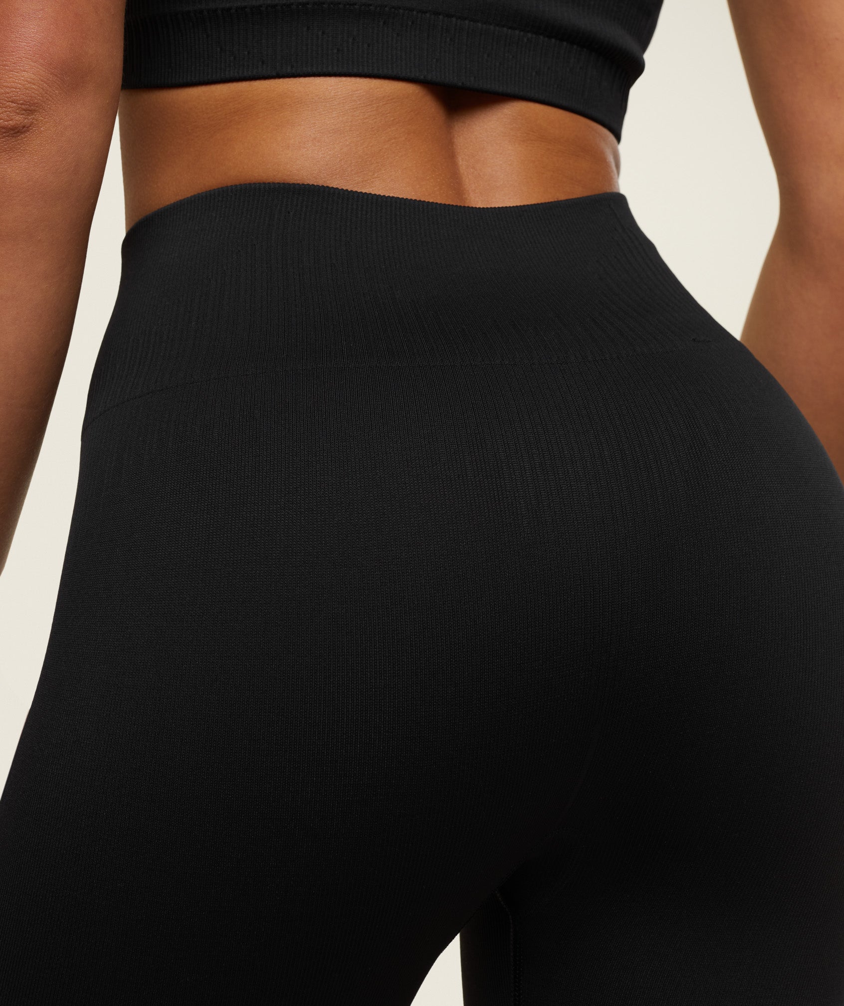gymshark-everywear-seamless-leggings-black-ss24