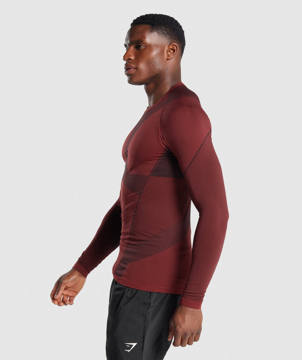 gymshark-free-force-seamless-muscle-fit-long-sleeve-t-shirt-burgundy-aw21