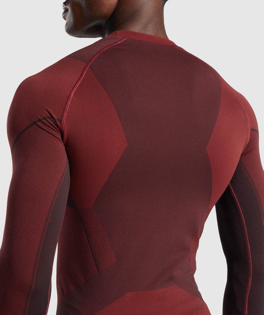 gymshark-free-force-seamless-muscle-fit-long-sleeve-t-shirt-burgundy-aw21