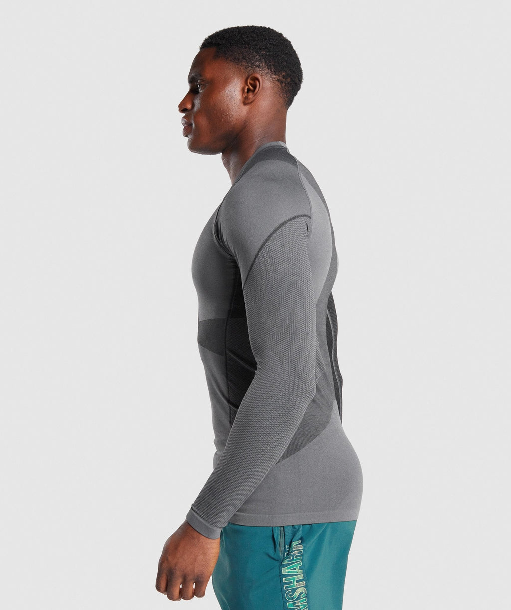 gymshark-free-force-seamless-muscle-fit-long-sleeve-t-shirt-grey-aw21