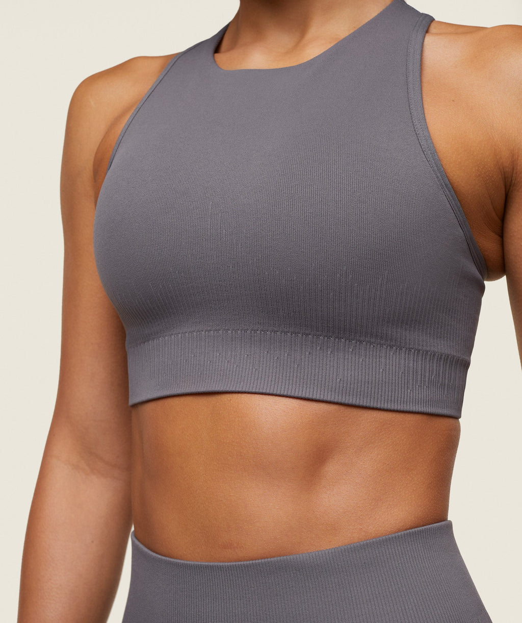 gymshark-everywear-seamless-sports-bra-brushed-grey-ss24
