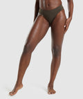 gymshark-seamless-low-rise-thong-espresso-brown-ss22