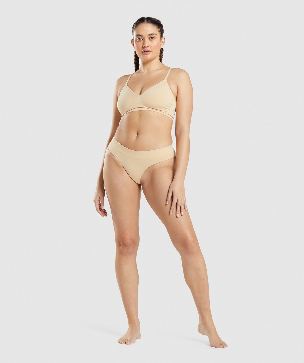 gymshark-seamless-low-rise-thong-fawn-light-brown-ss22