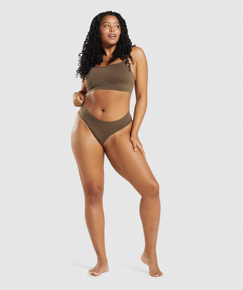 gymshark-seamless-low-rise-thong-walnut-brown-ss22