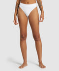 gymshark-seamless-high-rise-thong-white-aw21