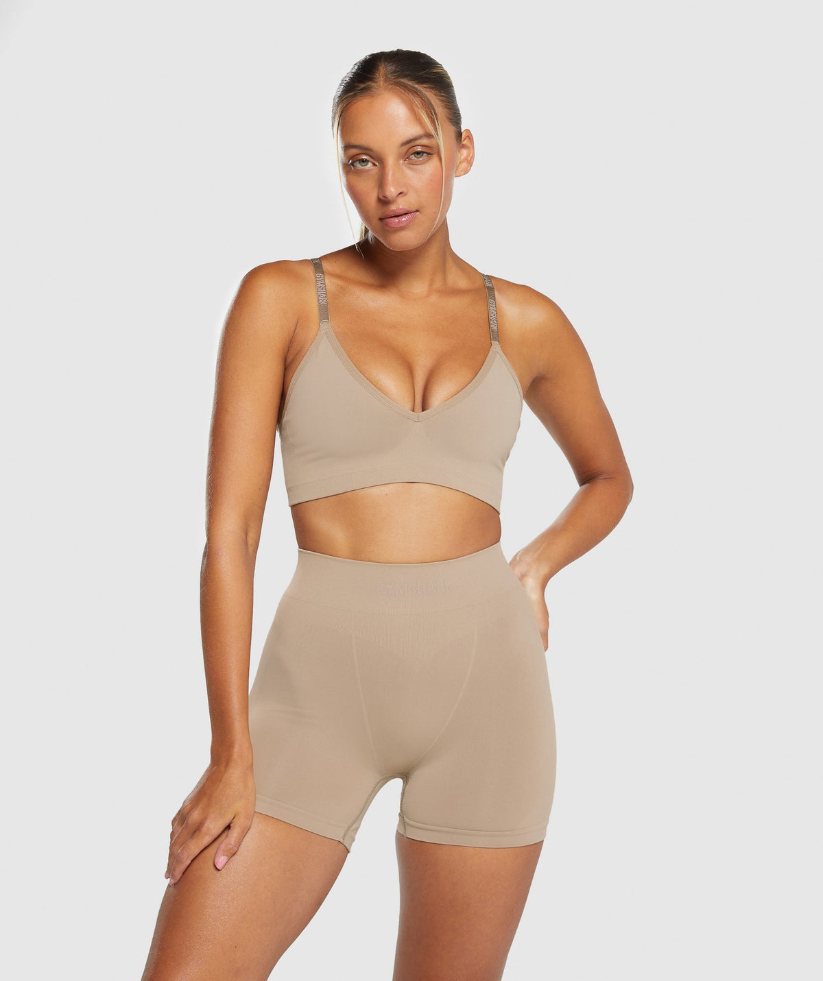 gymshark-seamless-v-neck-bralette-cement-brown-aw24