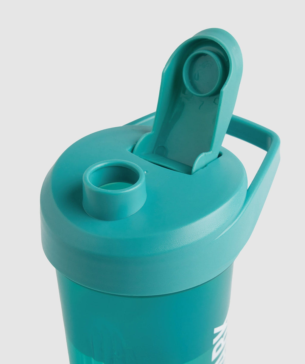 gymshark-shaker-bottle-cornflower-blue-ss23
