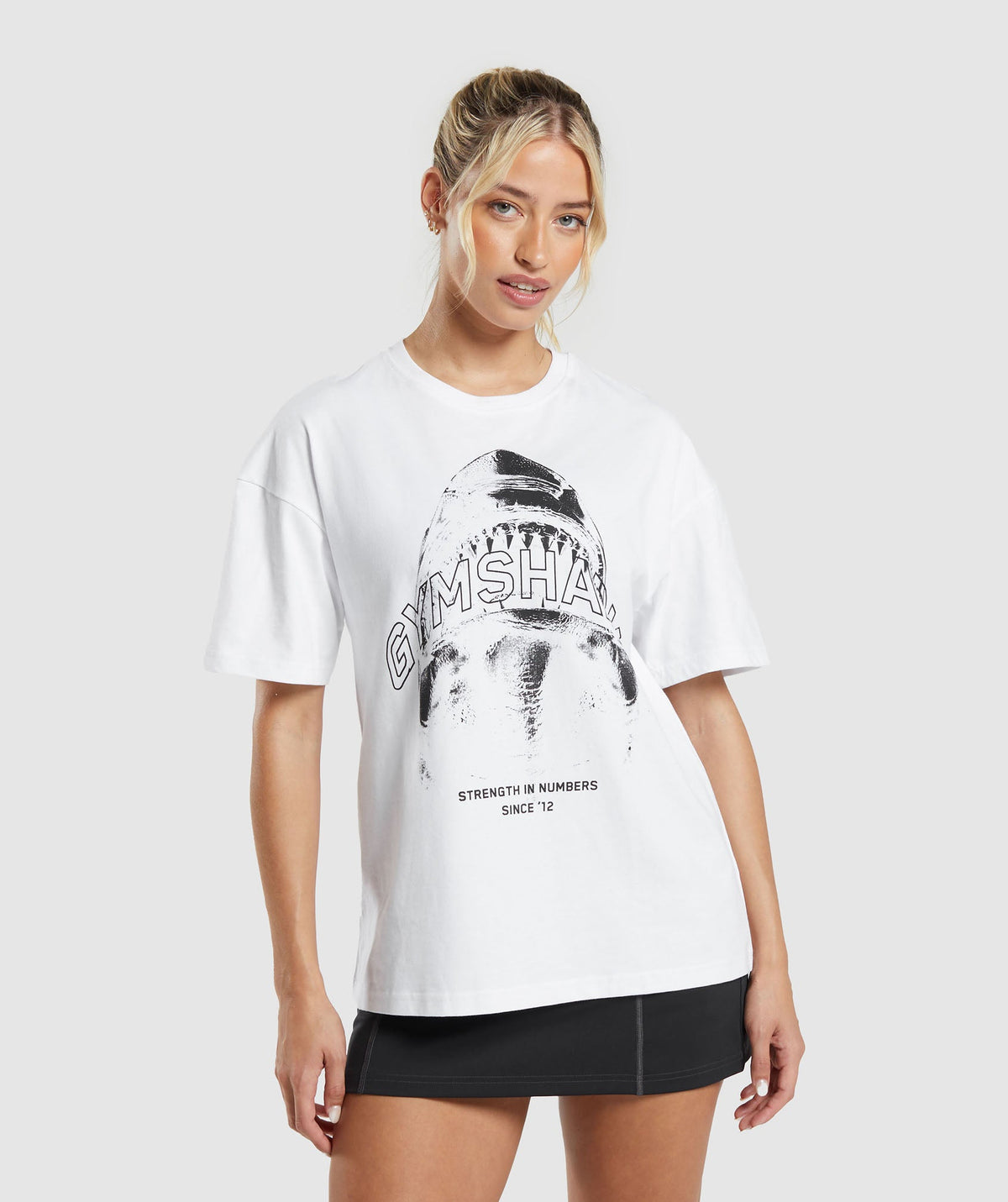 gymshark-shark-attack-oversized-t-shirt-white-aw23