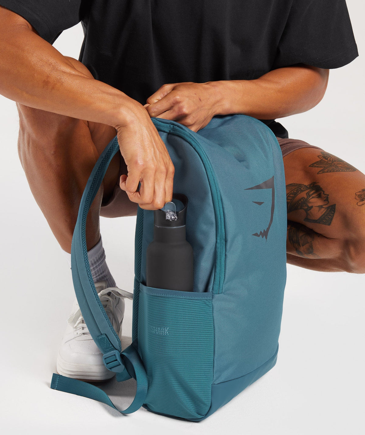 gymshark-sharkhead-backpack-terrace-blue-aw23