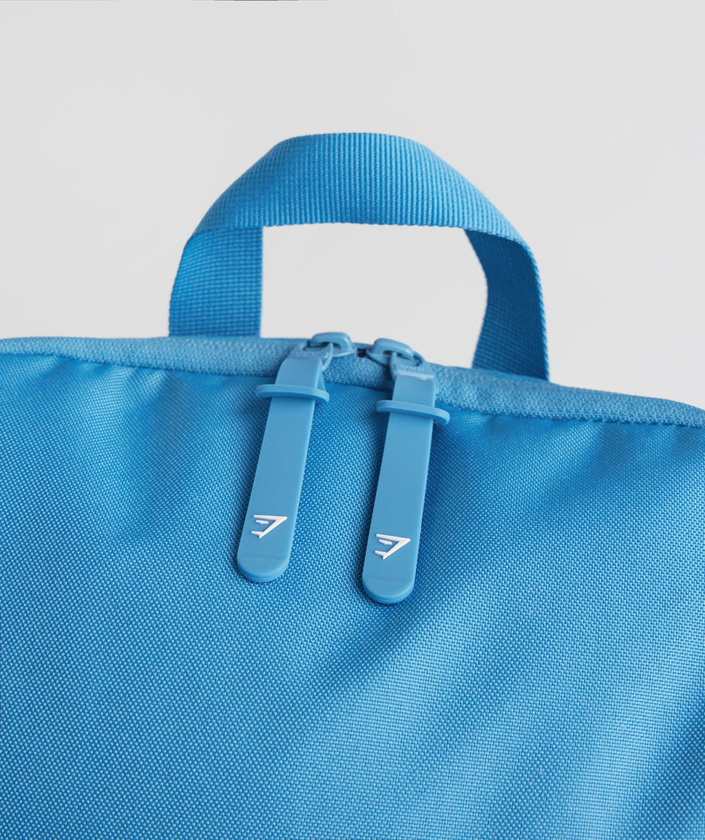 gymshark-sharkhead-backpack-coastal-blue-aw22